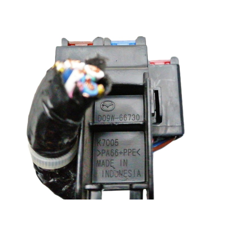Recambio de caja reles / fusibles para mazda cx-3 evolution referencia OEM IAM D09W66730  