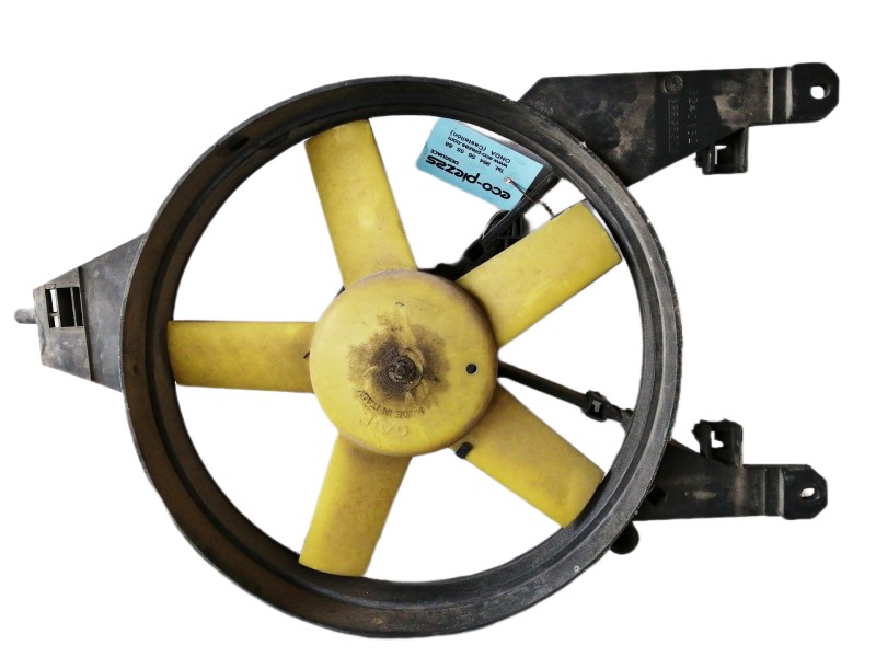 Recambio de electroventilador para nissan micra (k11) básico (k11) referencia OEM IAM 8240132  