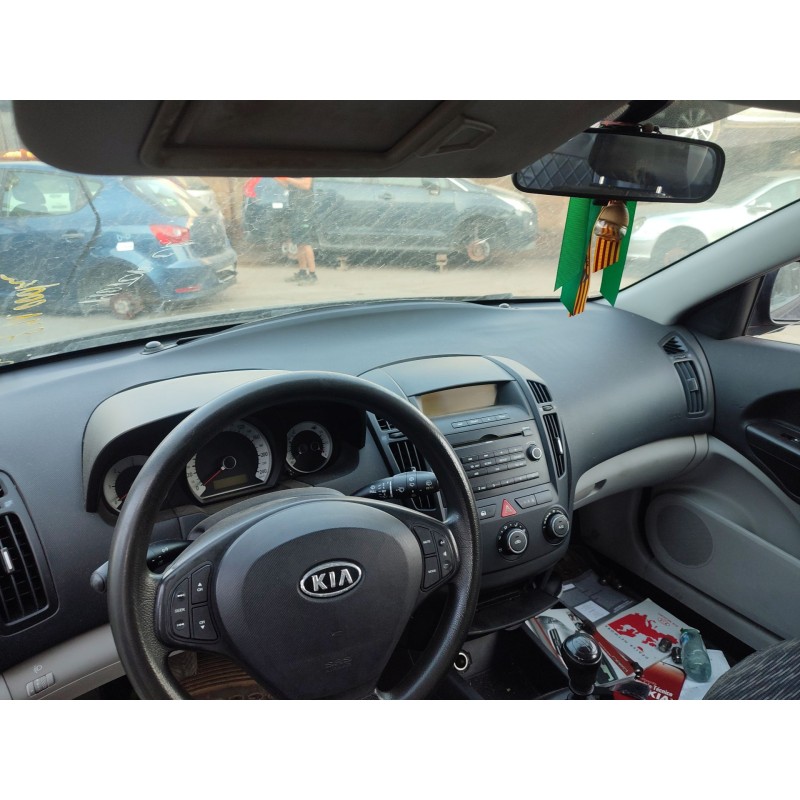 Recambio de airbag delantero derecho para kia cee´d hatchback (ed) 1.6 crdi 90 referencia OEM IAM 845301H000  