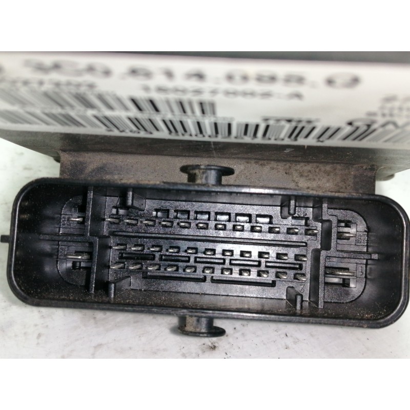 Recambio de abs para volkswagen passat berlina (3c2) highline referencia OEM IAM 3C0614095Q 16027202 / S118676022D 16027002A