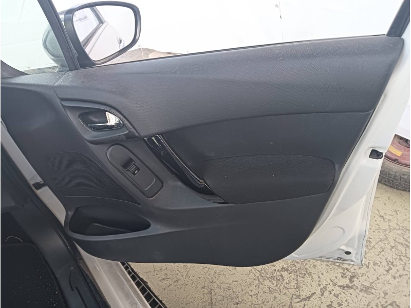 Recambio de guarnecido puerta delantera derecha para citroën c3 selection referencia OEM IAM   
