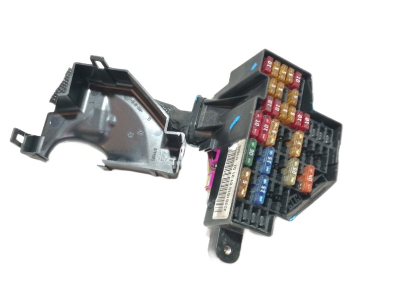Recambio de caja reles / fusibles para volkswagen passat berlina (3c2) highline referencia OEM IAM 586440  INTERIOR IZQ