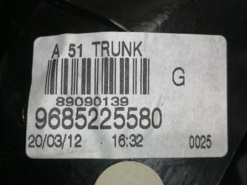 Recambio de piloto trasero izquierdo interior para citroën c3 selection referencia OEM IAM 9685225580 89090139 