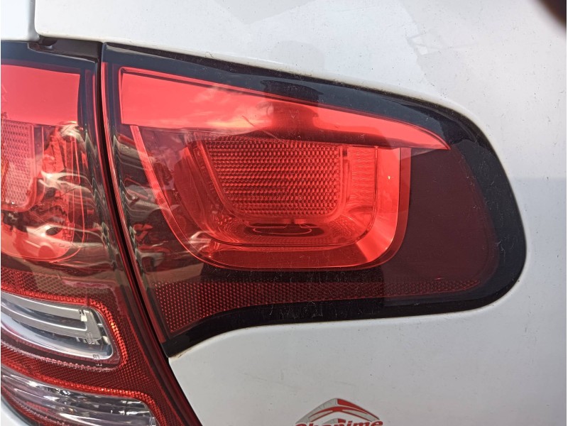 Recambio de piloto trasero izquierdo interior para citroën c3 selection referencia OEM IAM 9685225580 89090139 