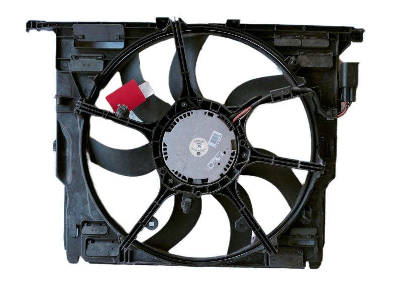 Recambio de electroventilador para bmw serie 5 lim. (f10) 530d xdrive referencia OEM IAM 17899010  