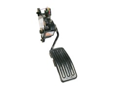 Recambio de pedal acelerador para renault koleos dynamique pack2 referencia OEM IAM 18002JY40A  