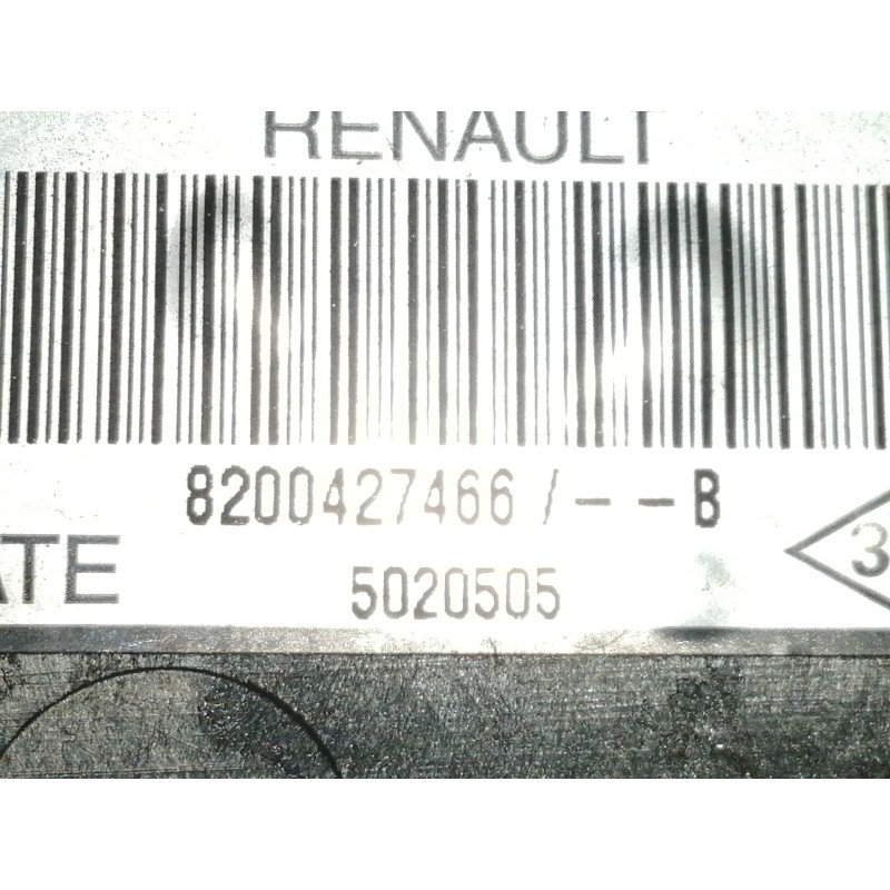 Recambio de electroventilador para renault kangoo (f/kc0) luxe privilege referencia OEM IAM 8200427466B 5020505 