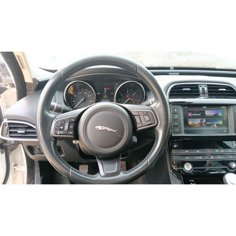 Recambio de volante para jaguar xe (x760) 2.0 d referencia OEM IAM   