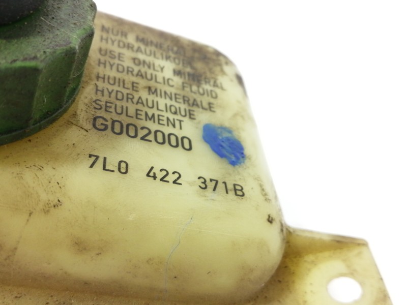 Recambio de deposito servo para volkswagen touareg (7l6) 5.0 v10 tdi dpf referencia OEM IAM 7L0422371B  