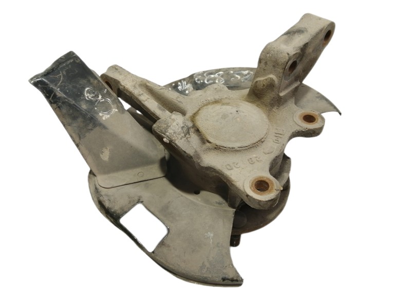 Recambio de mangueta delantera izquierda para nissan serena (c23m) 2.3 diesel referencia OEM IAM   