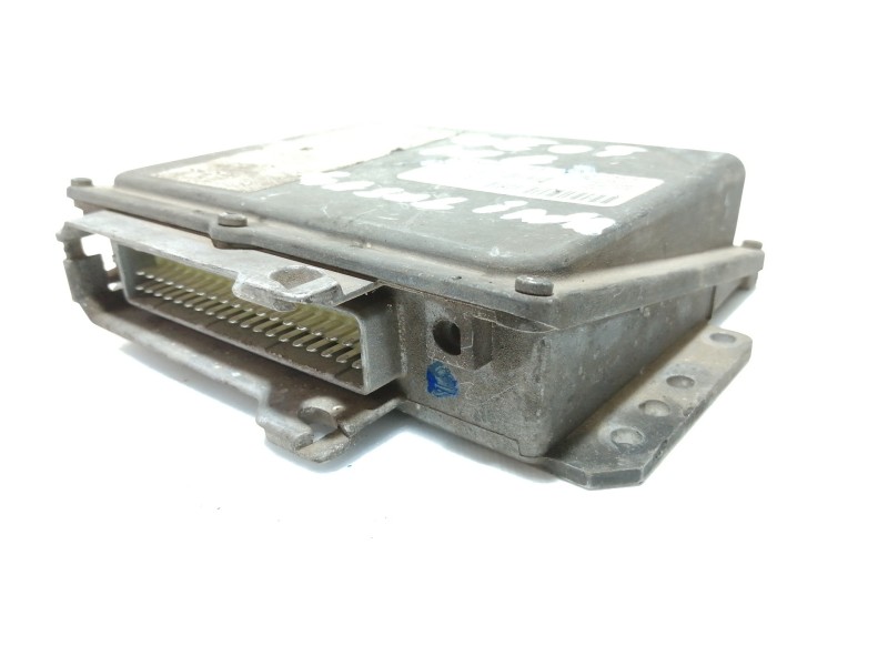 Recambio de centralita motor uce para peugeot 106 (s2) max referencia OEM IAM 0261204622  