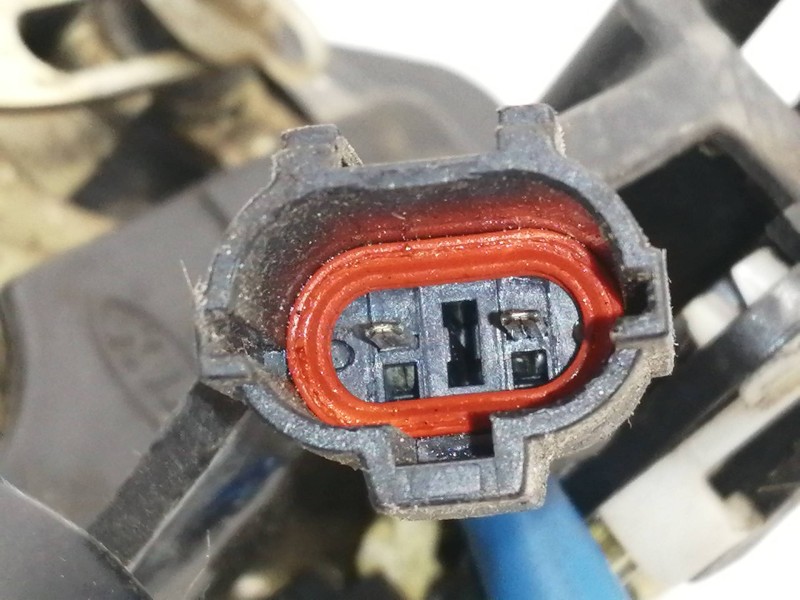 Recambio de cerradura puerta delantera derecha para kia carnival ii 2.9 crdi cat referencia OEM IAM   