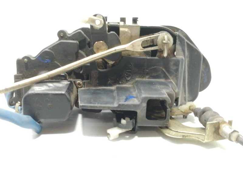 Recambio de cerradura puerta delantera derecha para kia carnival ii 2.9 crdi cat referencia OEM IAM   