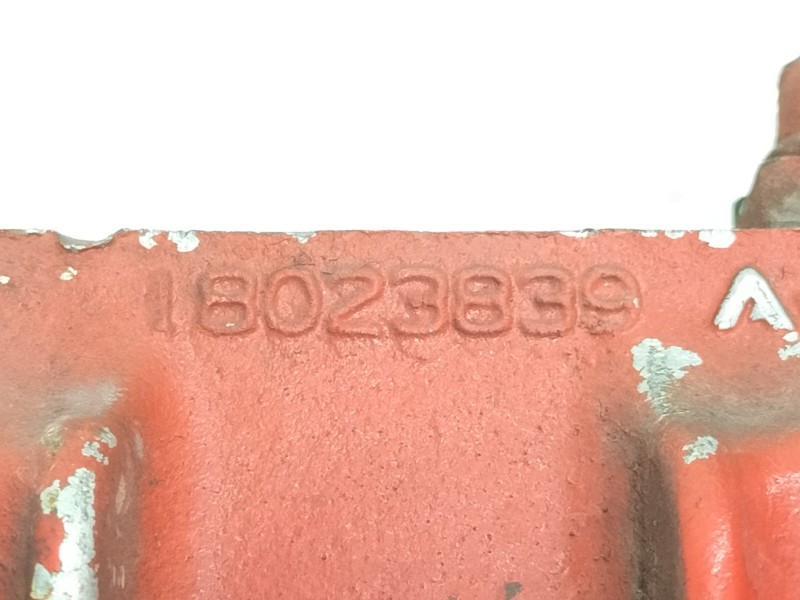 Recambio de pinza freno delantera izquierda para chevrolet camaro z98 referencia OEM IAM 18023839  