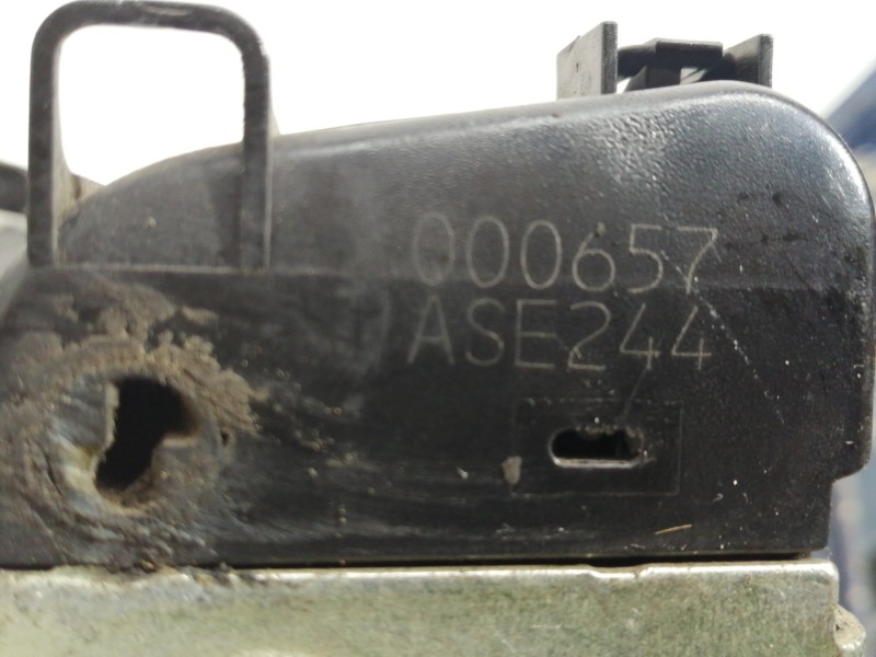 Recambio de cerradura puerta trasera izquierda para citroën ax referencia OEM IAM 000657  