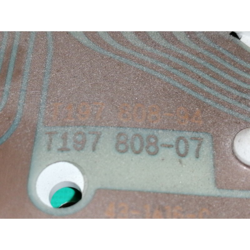 Recambio de cuadro instrumentos para renault clio ii fase i (b/cbo) 1.2 referencia OEM IAM 07021623939  