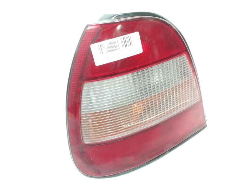 Recambio de piloto trasero izquierdo para nissan sunny berlina (n14) 1.6 16v cat referencia OEM IAM 22063324  