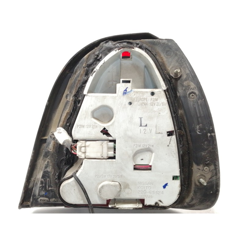 Recambio de piloto trasero izquierdo para nissan sunny berlina (n14) 1.6 16v cat referencia OEM IAM 22063324  