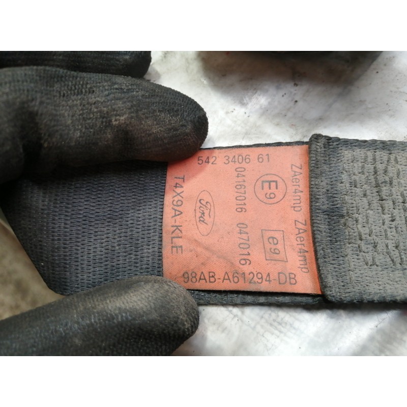 Recambio de cinturon seguridad delantero derecho para ford focus berlina (cak) 1.8 tddi turbodiesel cat referencia OEM IAM 98ABA