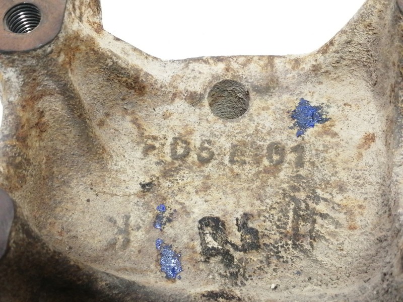 Recambio de mangueta delantera izquierda para renault trafic caja cerrada (ab 4.01) referencia OEM IAM   