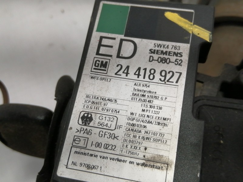 Recambio de columna direccion para opel agila referencia OEM IAM 4820083E62 3872083E20 / Q1T16671M 24418927