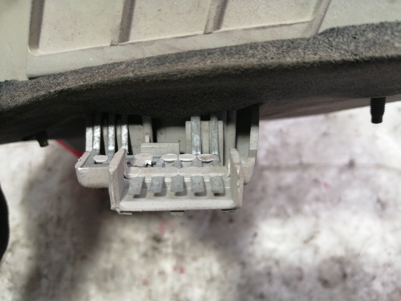 Recambio de piloto trasero izquierdo para ford fiesta berl./courier courier furg. referencia OEM IAM 89FG13N004BA  