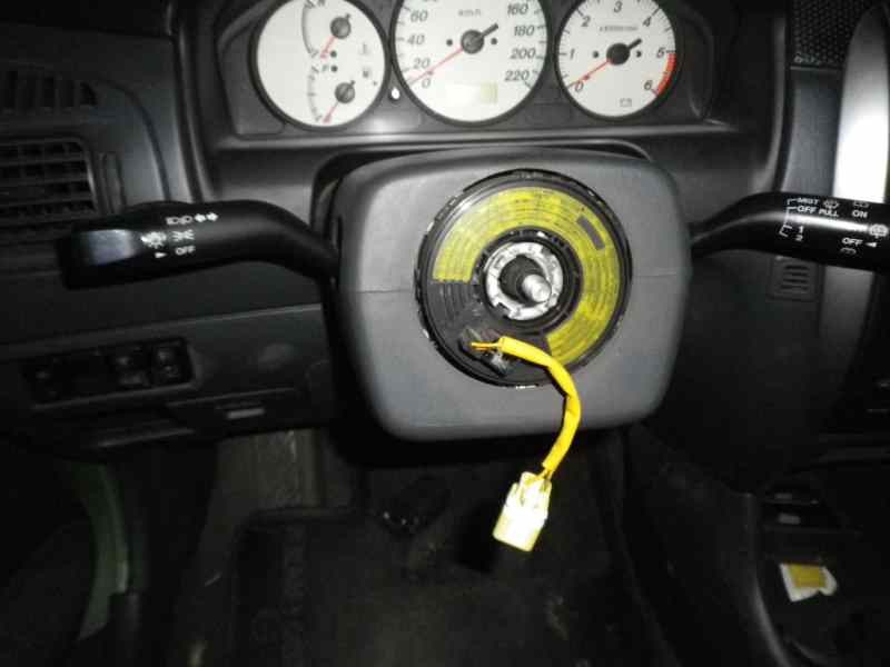 Recambio de mando limpia para mazda premacy (cp) 2.0 turbodiesel cat referencia OEM IAM 17B122  