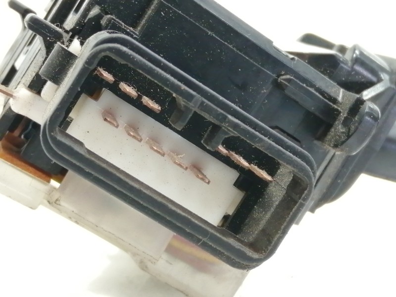 Recambio de mando limpia para mazda premacy (cp) 2.0 turbodiesel cat referencia OEM IAM 17B122  