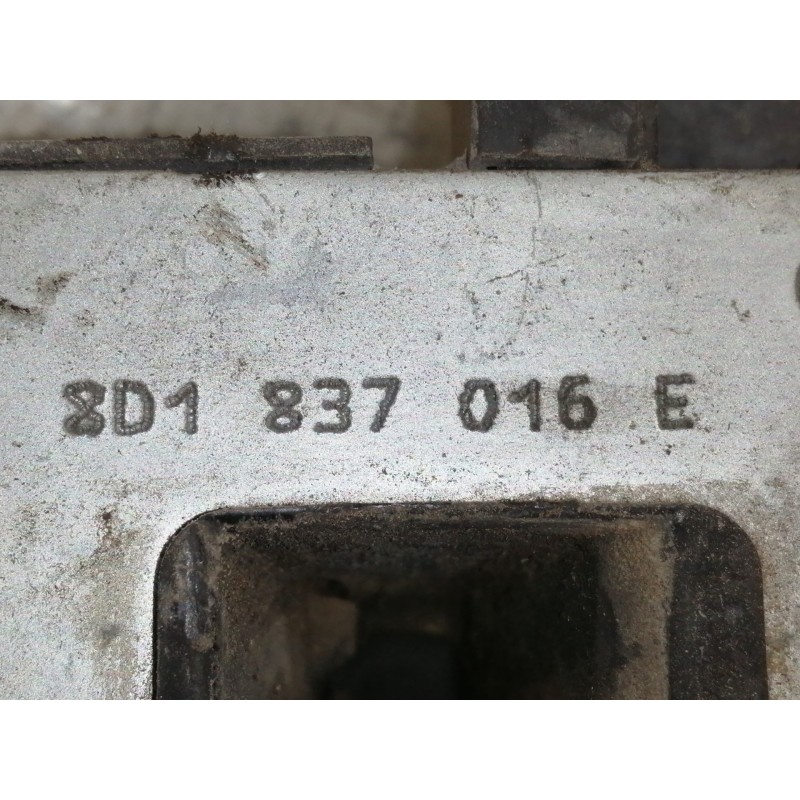 Recambio de cerradura puerta delantera derecha para audi s4 avant (b5) s4 referencia OEM IAM 8D1837016E  