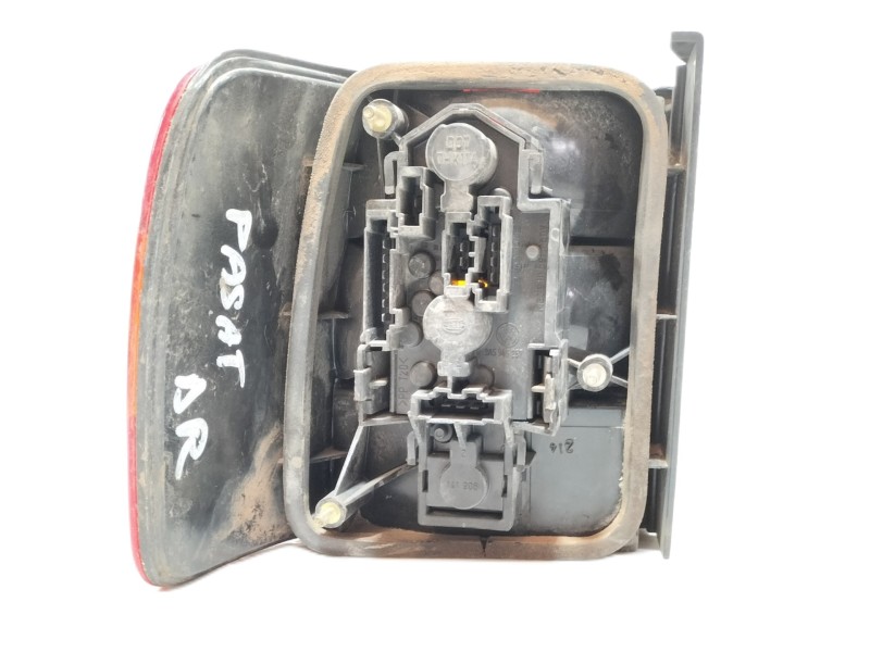 Recambio de piloto trasero derecho para volkswagen passat berlina (312) referencia OEM IAM   