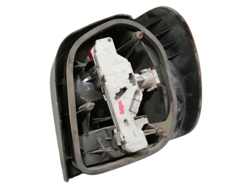 Recambio de piloto trasero izquierdo para volkswagen polo berlina (6n1) 1.05 referencia OEM IAM 6N0945095  