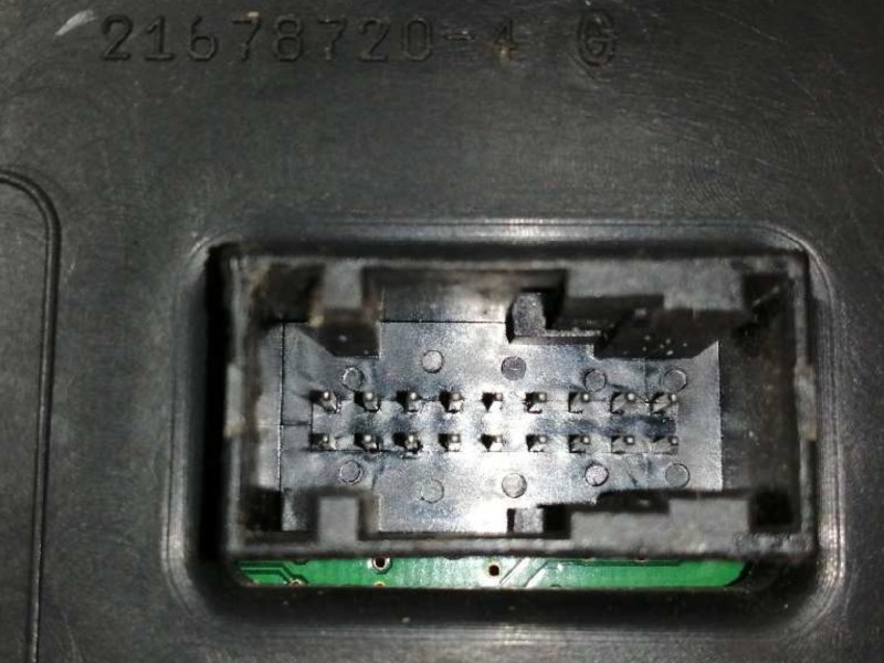 Recambio de cuadro instrumentos para citroën c3 referencia OEM IAM P9660225880  