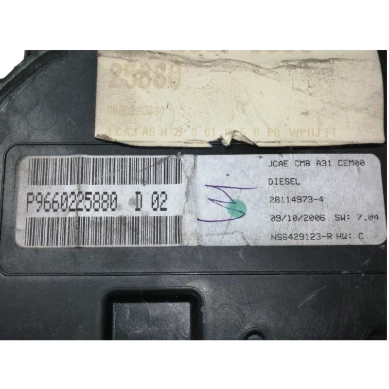 Recambio de cuadro instrumentos para citroën c3 referencia OEM IAM P9660225880  
