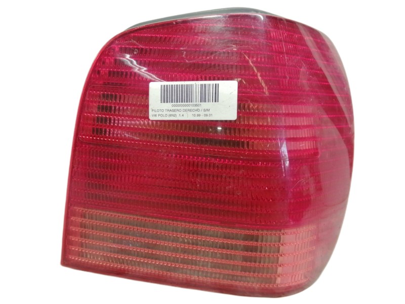 Recambio de piloto trasero derecho para volkswagen polo berlina (6n2) 1.4 referencia OEM IAM 6N0945257B  