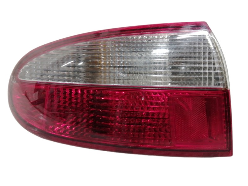 Recambio de piloto trasero izquierdo para daewoo lanos 1.5 cat referencia OEM IAM   