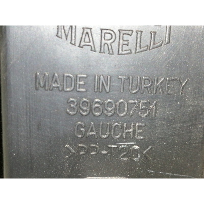 Recambio de piloto trasero izquierdo para renault megane i berlina hatchback (ba0) referencia OEM IAM 039690999000  