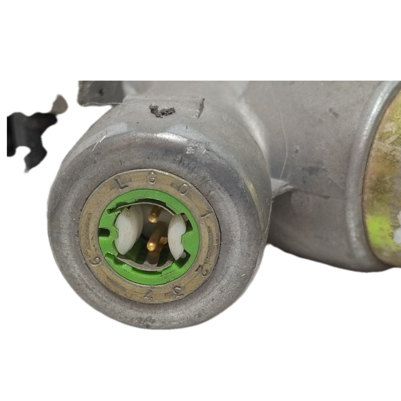 Recambio de enganche cinturon delantero derecho para citroën xsara coupe 2.0 hdi referencia OEM IAM   