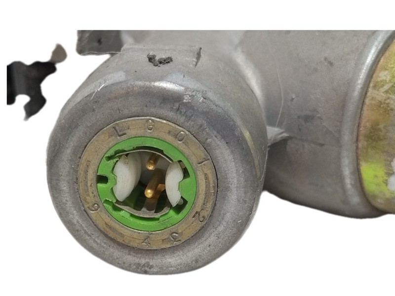 Recambio de enganche cinturon delantero derecho para citroën xsara coupe 2.0 hdi referencia OEM IAM   