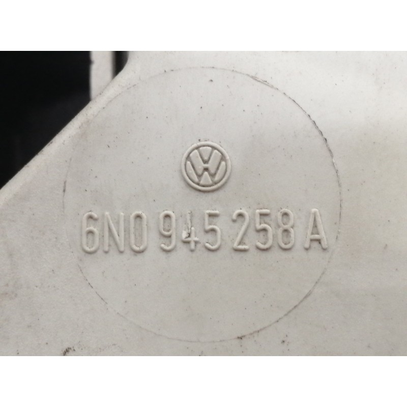 Recambio de piloto trasero derecho para volkswagen polo berlina (6n1) 1.9 diesel referencia OEM IAM 6N0945096 6N0945258A 