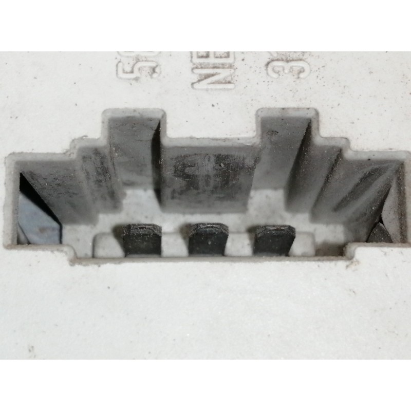 Recambio de piloto trasero derecho para volkswagen polo berlina (6n1) 1.9 diesel referencia OEM IAM 6N0945096 6N0945258A 