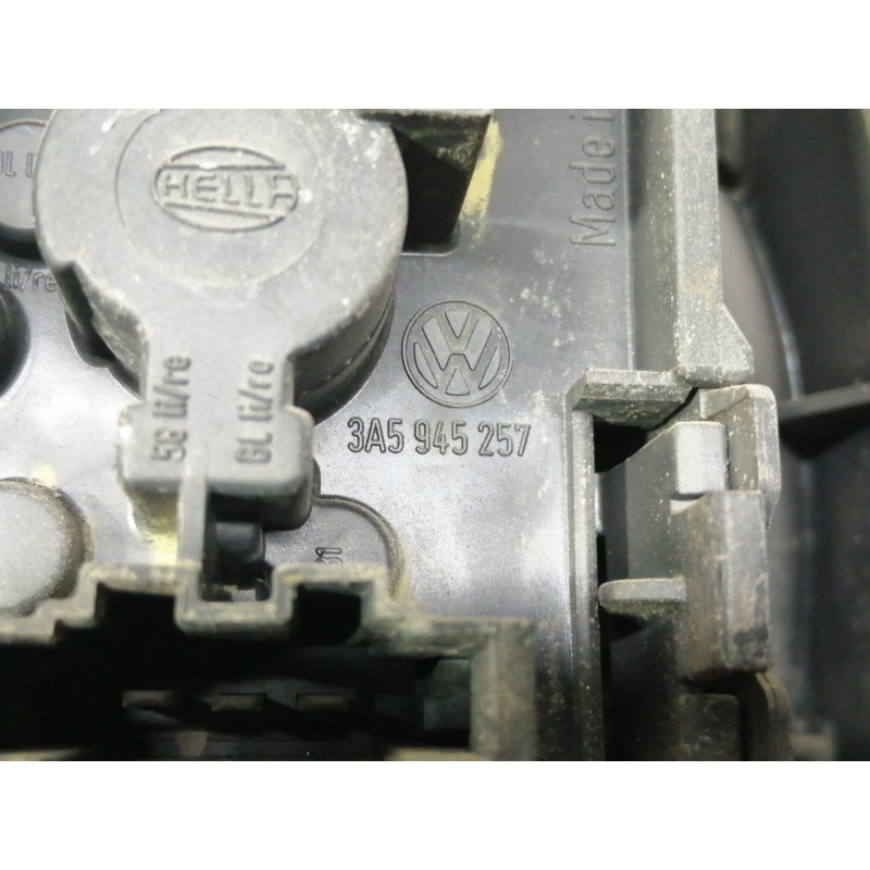 Recambio de piloto trasero izquierdo para volkswagen passat berlina (312) referencia OEM IAM 3A5945257  