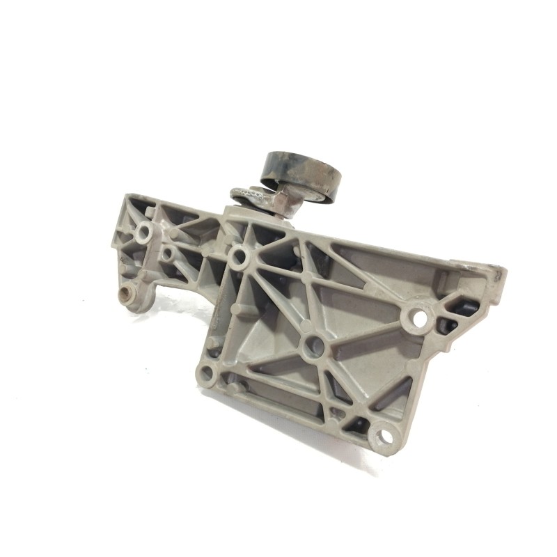 Recambio de soporte alternador para seat ibiza (6j5) 1.4 tdi referencia OEM IAM 038903143AG  