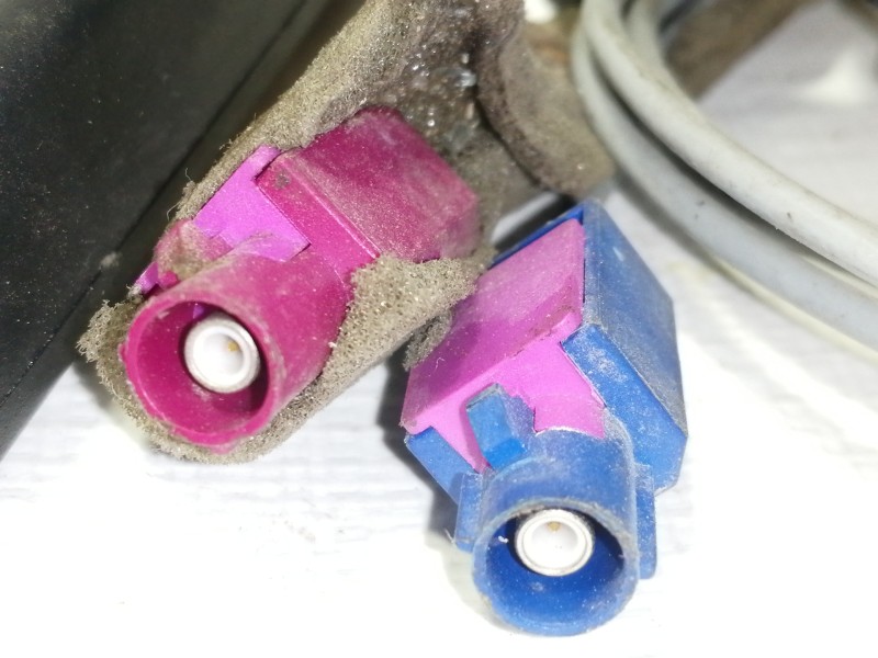 Recambio de antena para volkswagen touareg (7l6) 5.0 v10 tdi dpf referencia OEM IAM 7L6035507J  