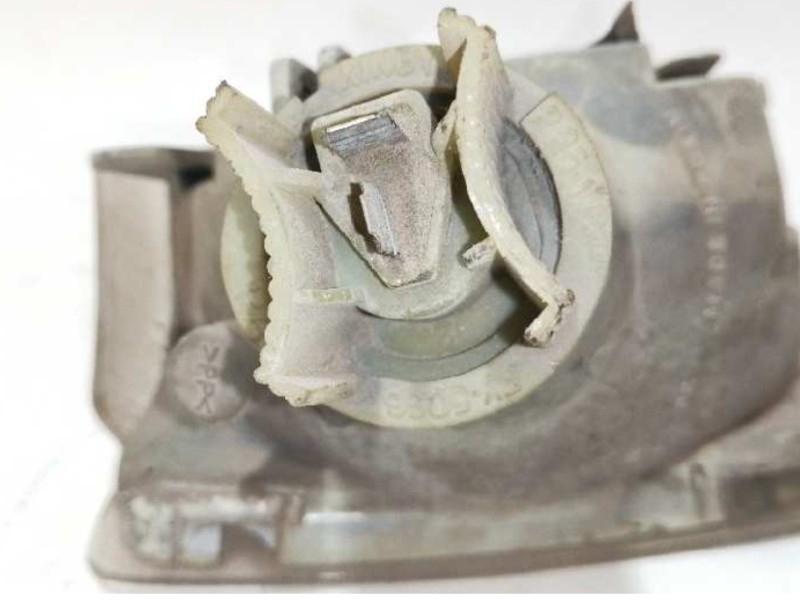 Recambio de piloto delantero izquierdo para opel corsa a referencia OEM IAM   