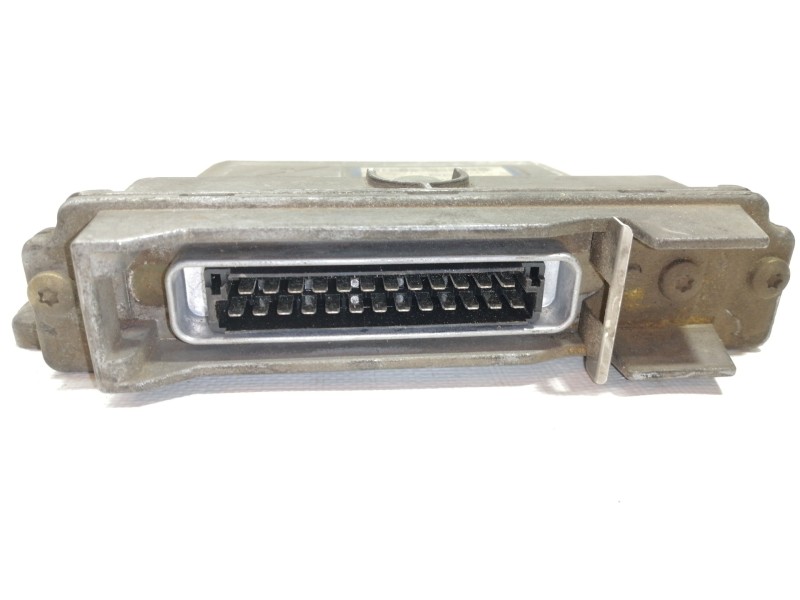 Recambio de centralita motor uce para renault kangoo (f/kc0) referencia OEM IAM 7700107773 DCN R04080010D / 80760E 139561 / HOM 