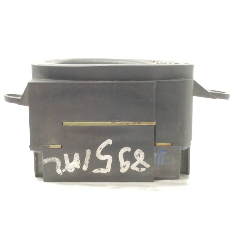 Recambio de pantalla multifuncion para hyundai coupe (j2) referencia OEM IAM 9451027100  