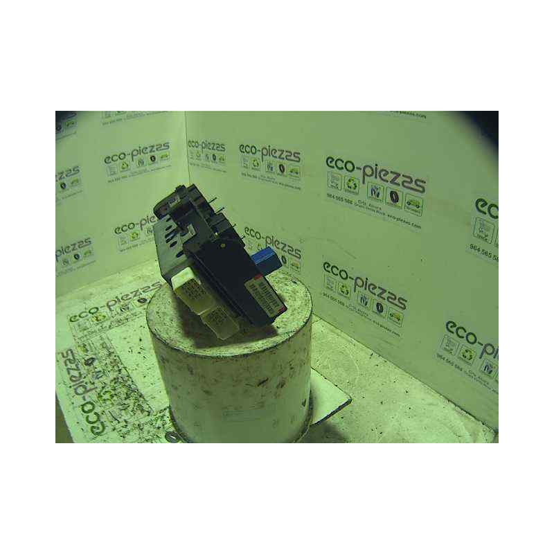 Recambio de centralita motor uce para chrysler voyager (gs) 2.5 turbodiesel referencia OEM IAM P04686502AD  