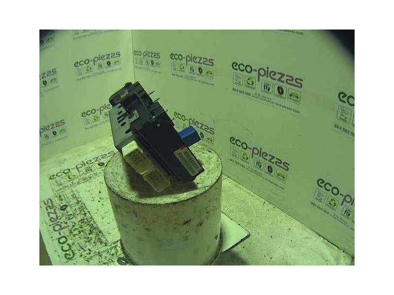 Recambio de centralita motor uce para chrysler voyager (gs) 2.5 turbodiesel referencia OEM IAM P04686502AD  