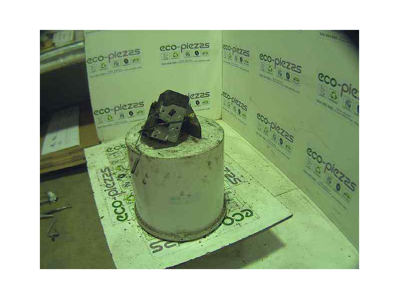 Recambio de cerradura puerta delantera derecha para nissan primastar (x83) referencia OEM IAM   