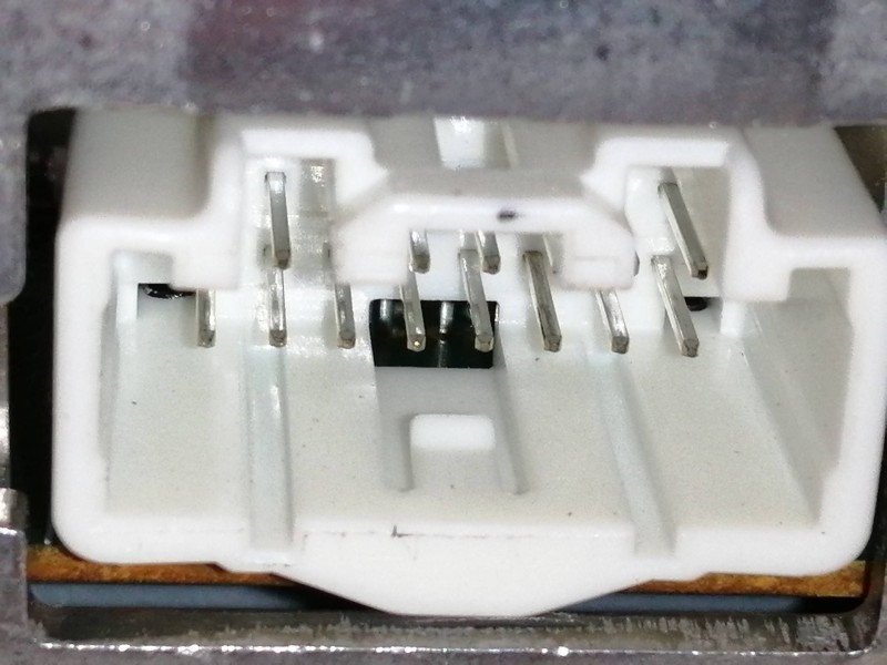 Recambio de sistema audio / radio cd para mazda 2 berlina (dy) referencia OEM IAM 10R022764  